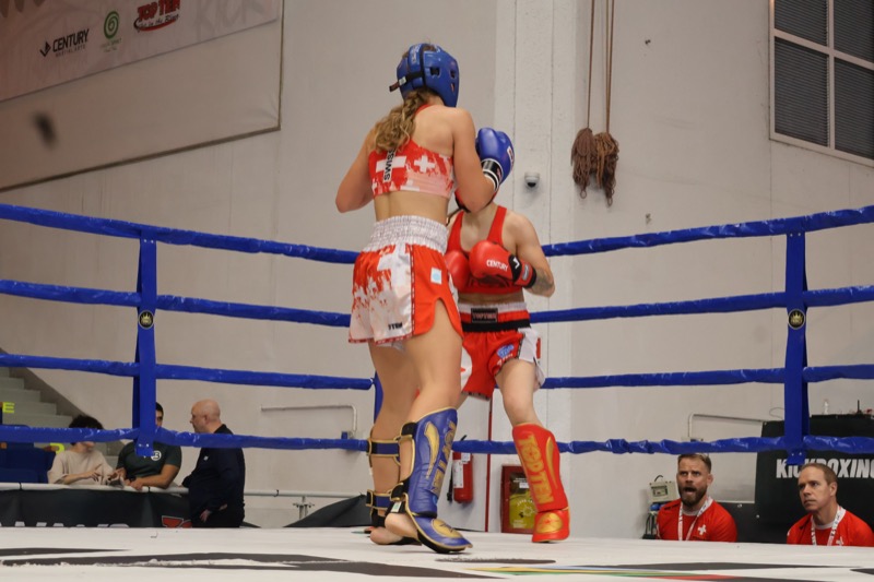 Eva Tschanz fighting in the ring